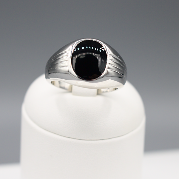 Ring mit Onyx - 925 Silber