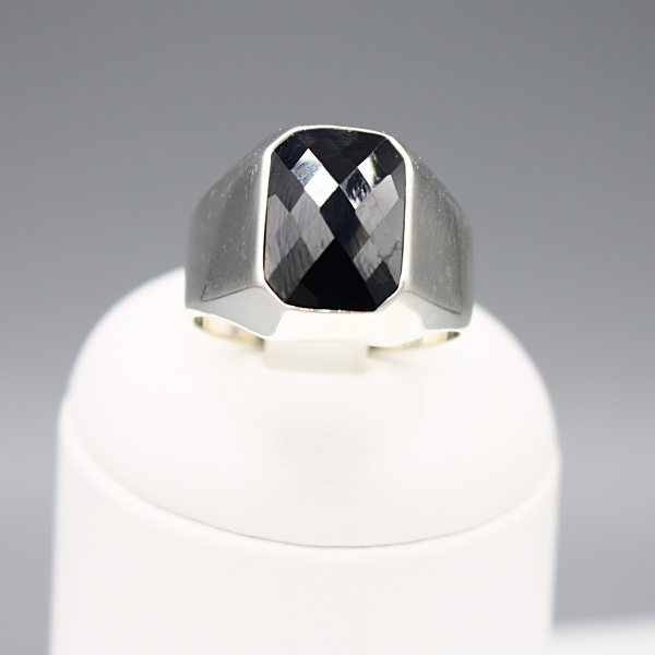 Ring mit Onyx JS12996 - 925 Silber